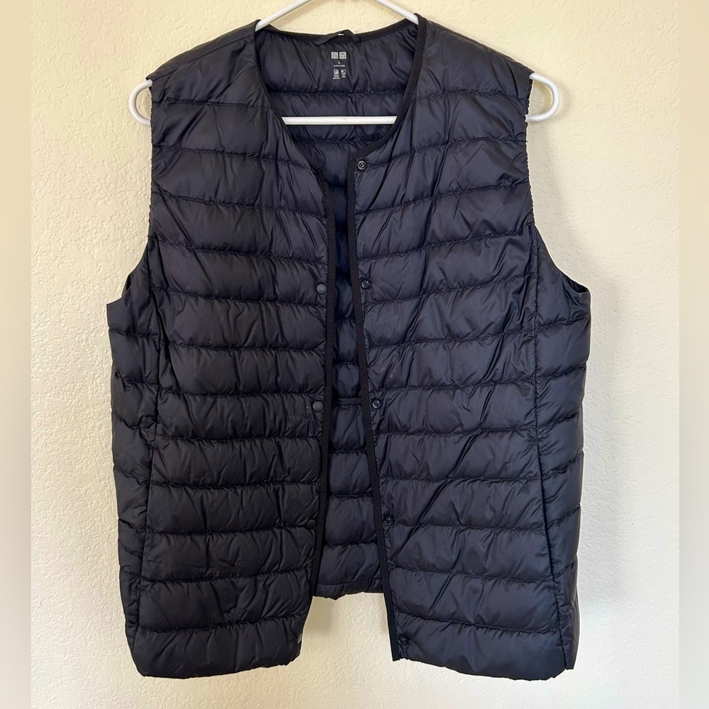 Uniqlo black light down vest